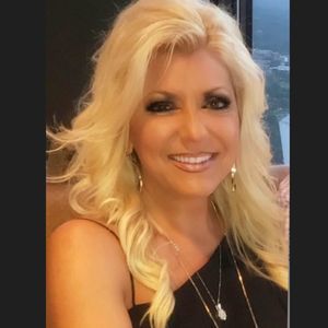 Meet your Posher, Niki